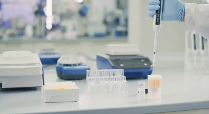 Centrifuging Safer than Ever with This Universal Midi Centrifuge